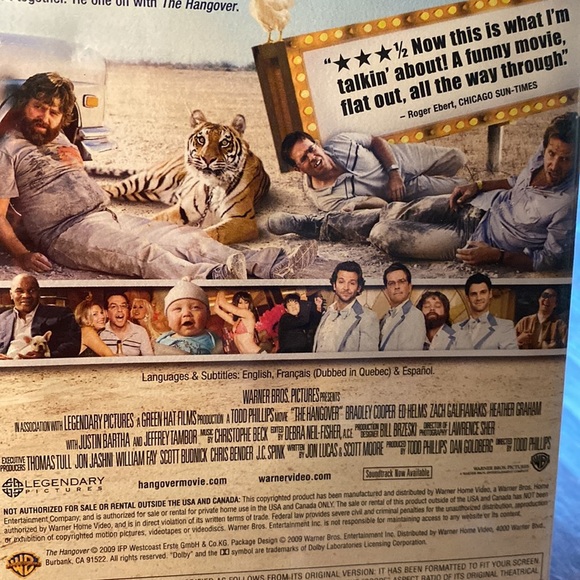 3 DVD movies - The Hangover (blu-ray), Pineapple Express, Hot Tub Time Machine - Picture 10 of 16